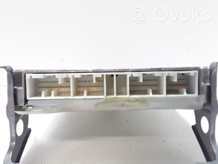 Toyota Corolla Verso E121 Motora vadības bloka ECU 8966113120