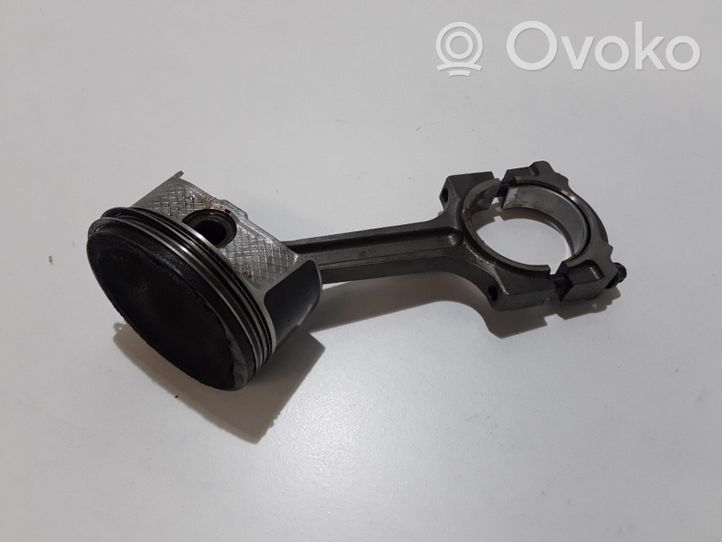 Mazda 3 I Piston avec bielle 