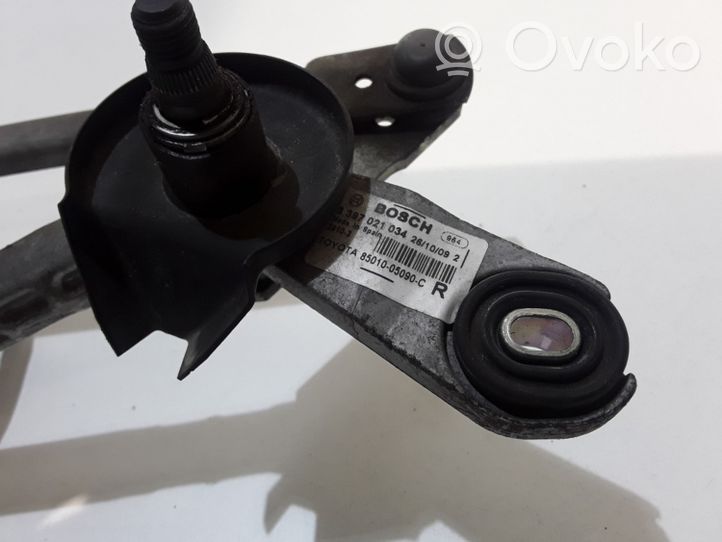 Toyota Avensis T270 Etupyyhkimen vivusto 8511005080A