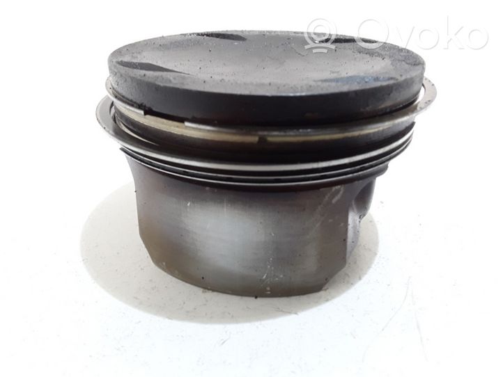 Audi A8 S8 D4 4H Piston 