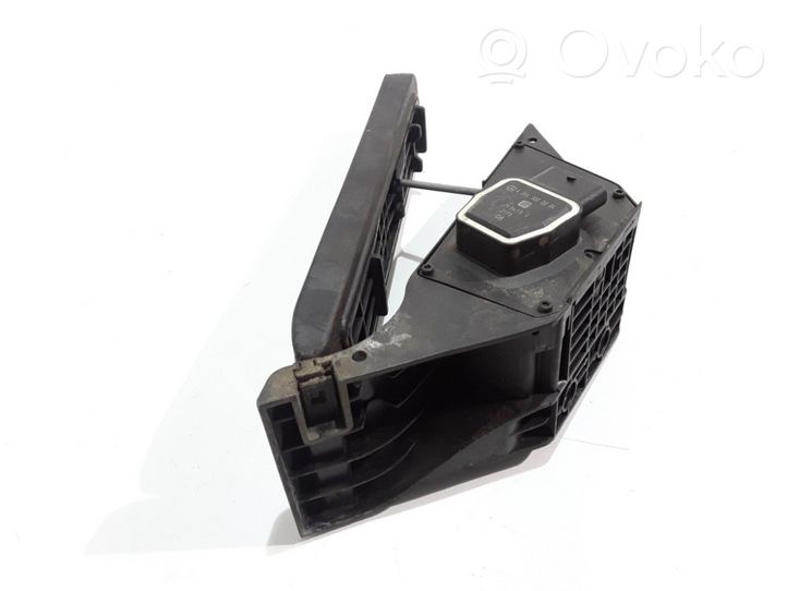 Mercedes-Benz S W222 Accelerator throttle pedal A2043000004