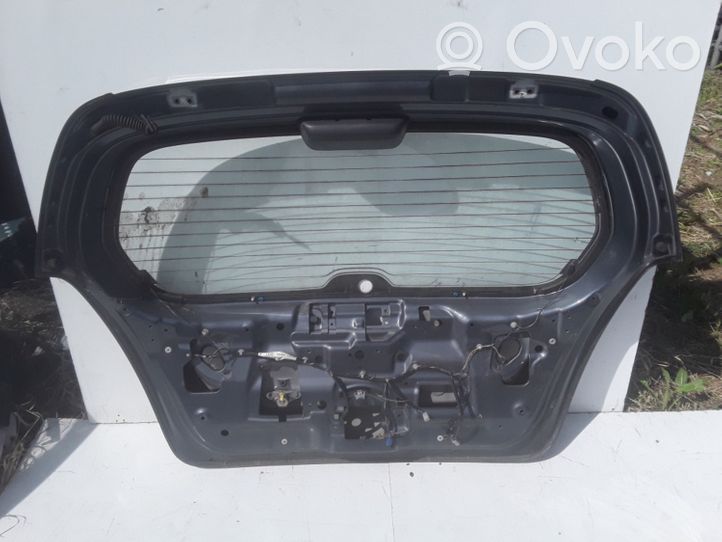 Suzuki Liana Tailgate/trunk/boot lid 