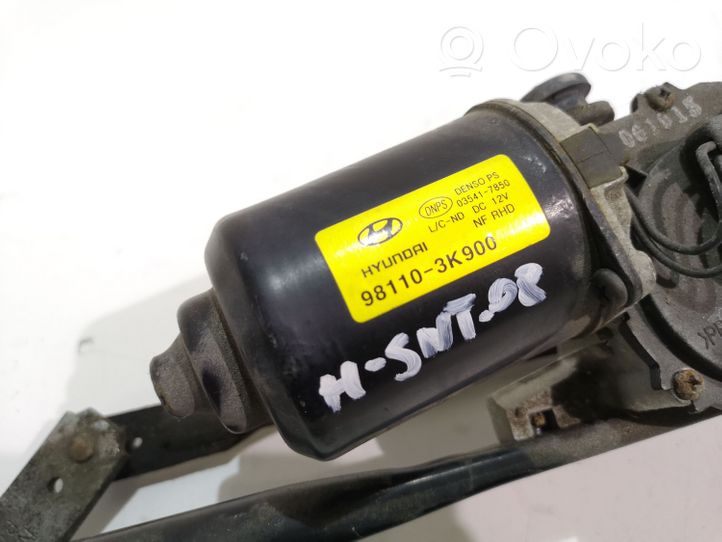 Hyundai Sonata Front wiper linkage and motor 981103K900