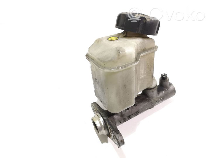 Hyundai Sonata Master brake cylinder 