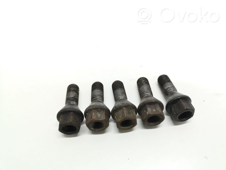 BMW 3 E90 E91 Nuts/bolts 