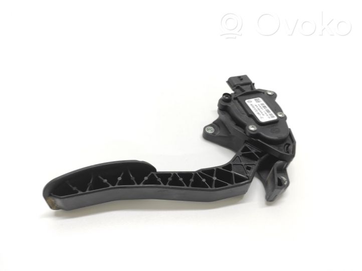 Opel Movano B Akceleratoriaus pedalas 8200672367