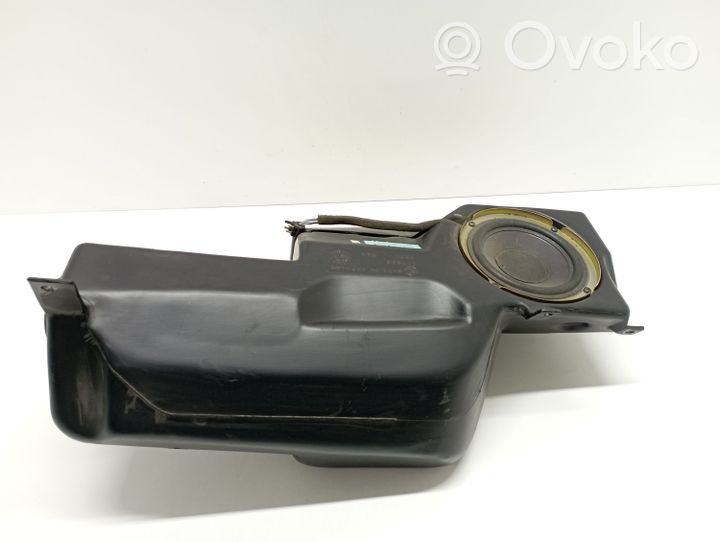 Mercedes-Benz E W210 Enceinte subwoofer 2108203902