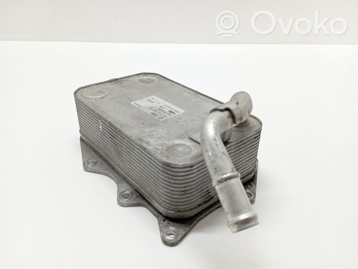 Audi A8 S8 D3 4E Supporto di montaggio del filtro dell’olio 057117021M