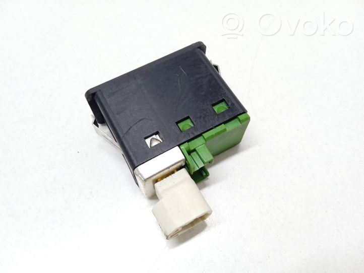 BMW 7 F01 F02 F03 F04 Câble adaptateur AUX 61319129652