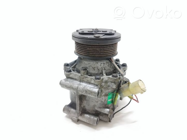 Land Rover Range Rover P38A Ilmastointilaitteen kompressorin pumppu (A/C) 105F