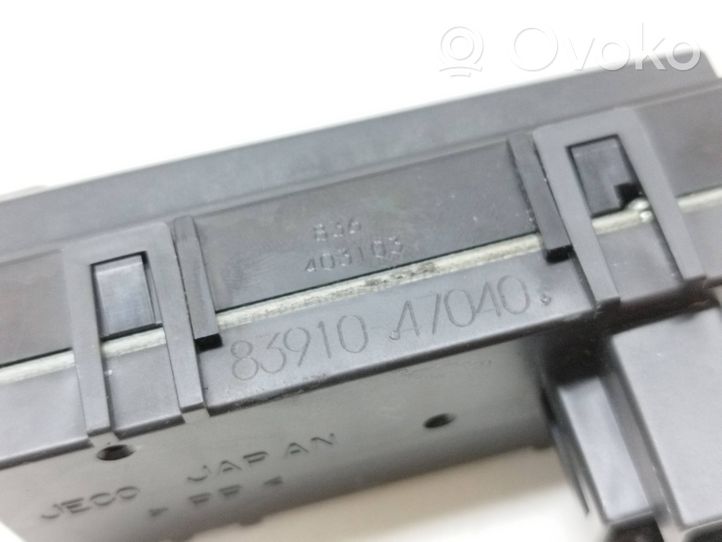 Toyota Prius (XW20) Orologio 8391047040