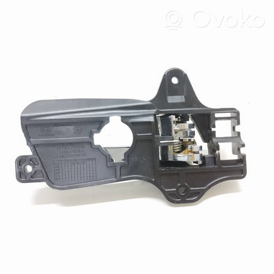 Hyundai i30 Maniglia interna per portiera anteriore 82613FD000