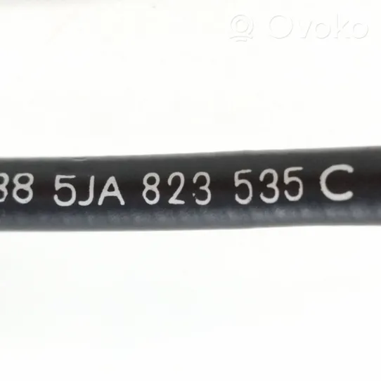Skoda Rapid (NH) Système poignée, câble pour serrure de capot 5JA823535C
