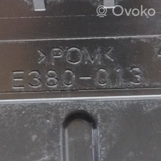 Mitsubishi Outlander Leva indicatori E380013