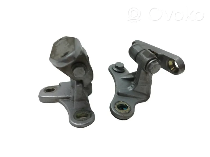 Mercedes-Benz SLK R172 Set di cerniere portiera anteriore A046572