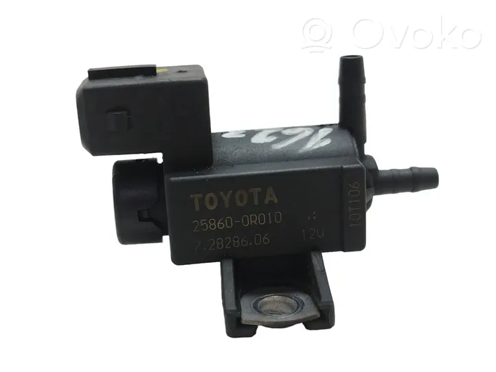 Toyota Verso Turboahtimen magneettiventtiili 258600R010