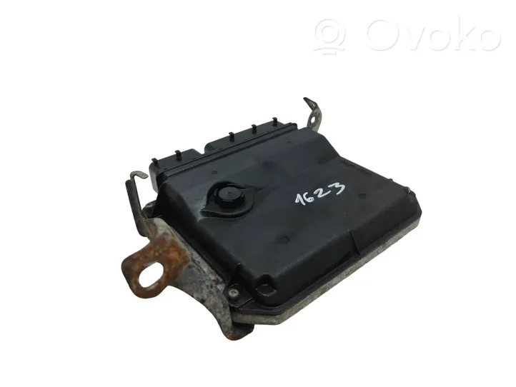 Toyota Verso Calculateur moteur ECU 896610F142