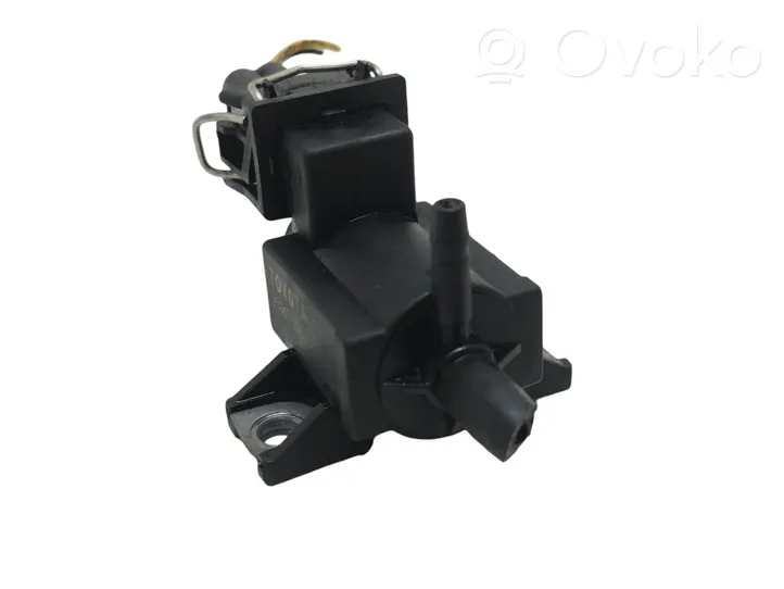 Toyota Avensis T270 Turbolader Druckwandler Magnetventil 258600R010