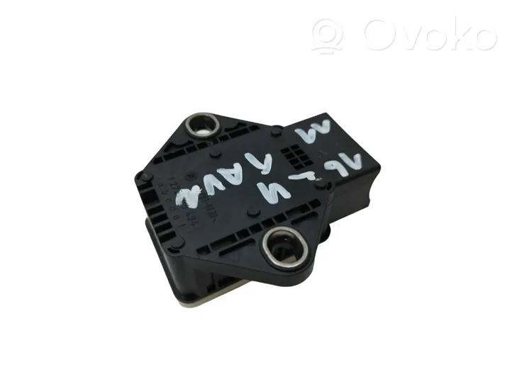 Toyota Avensis T270 Sensore di imbardata accelerazione ESP 8918305030