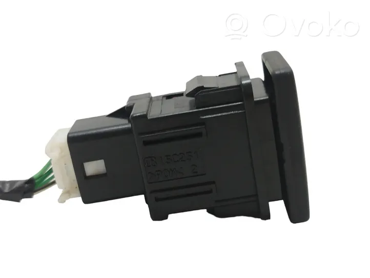 Toyota Avensis T270 Cruise control switch 15C251