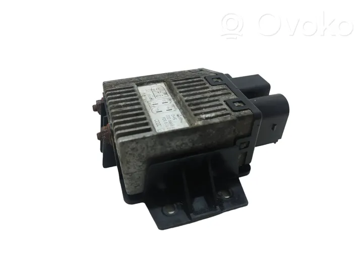 Volkswagen Transporter - Caravelle T5 Coolant fan relay 3B0919506