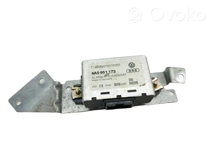 Audi A6 S6 C4 4A Boîtier module alarme 4A0951173