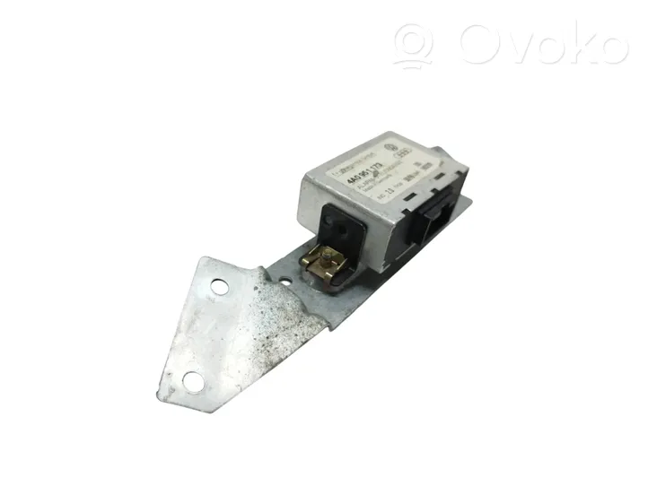 Audi A6 S6 C4 4A Boîtier module alarme 4A0951173