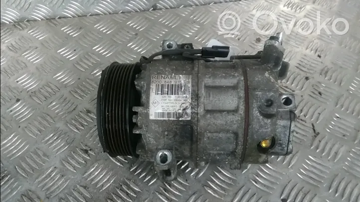 Renault Trafic III (X82) Ilmastointilaitteen kompressorin pumppu (A/C) 926000373R