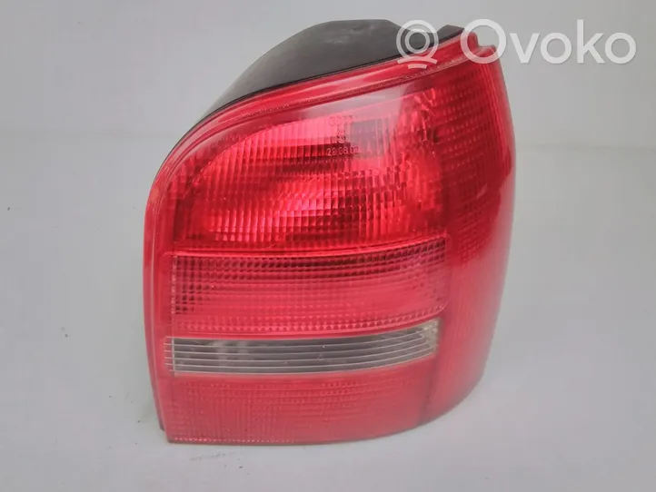 Audi A4 S4 B5 8D Lampa tylna 8D9945096D