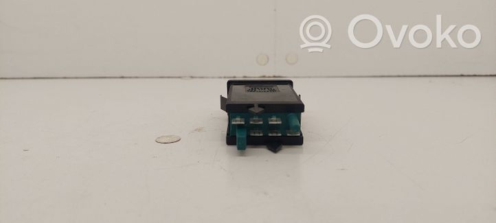 Audi A4 S4 B5 8D Seat heating switch 8D0963563