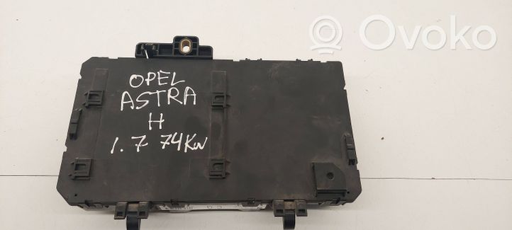 Opel Astra H Module de fusibles 5DK00866960