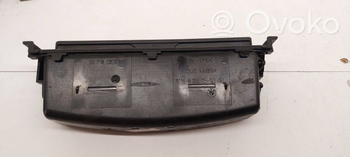 BMW 3 E46 Box/scomparti cruscotto 8202188