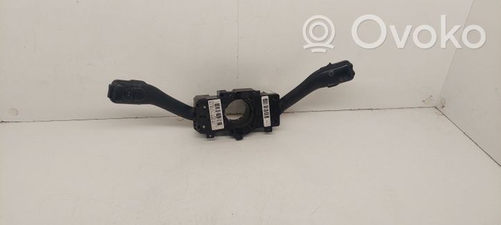 Seat Alhambra (Mk1) Leva/interruttore dell’indicatore di direzione e tergicristallo 4B0953503H