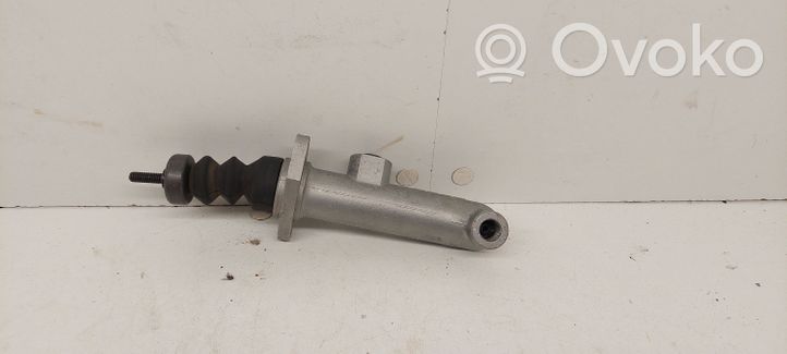 Audi A6 S6 C4 4A Główny cylinder sprzęgła 4A1721401