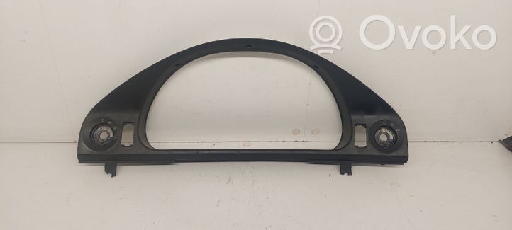 BMW 5 E39 Moldura del panel 8159735