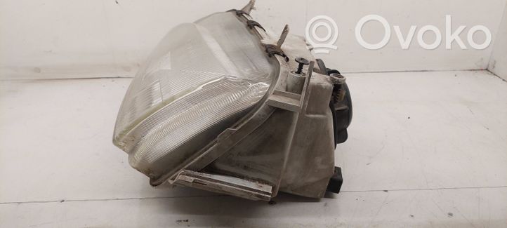 Volkswagen Sharan Lampa przednia 1305235254