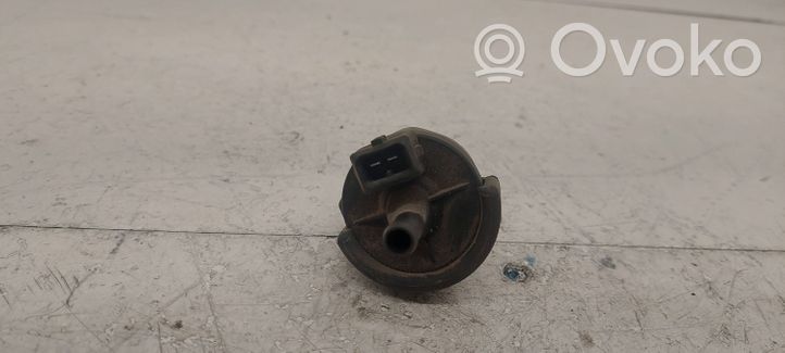 Audi A4 S4 B5 8D Valvola di regolazione del minimo 056133459