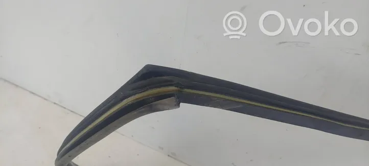 Audi A6 S6 C4 4A Rear door rubber seal (on body) 