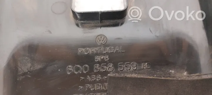 Volkswagen Polo IV 9N3 Rivestimento del piantone del volante 6Q0858559AE