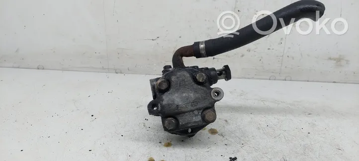 Audi A4 S4 B5 8D Power steering pump 