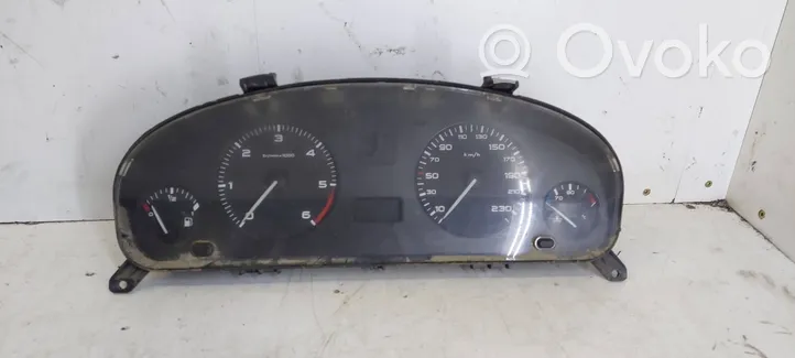 Peugeot 406 Compteur de vitesse tableau de bord 9639940380