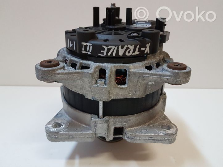 Nissan X-Trail T32 Alternador 231004BE0AE