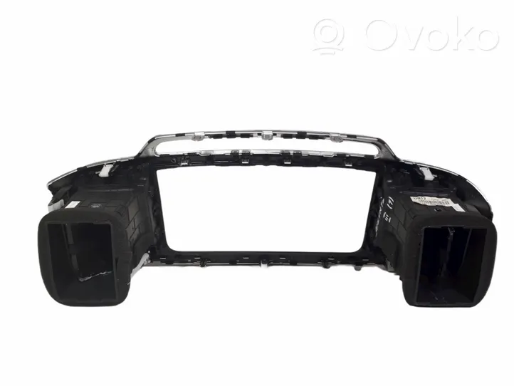 KIA Sorento Griglia di ventilazione centrale cruscotto 97410C500