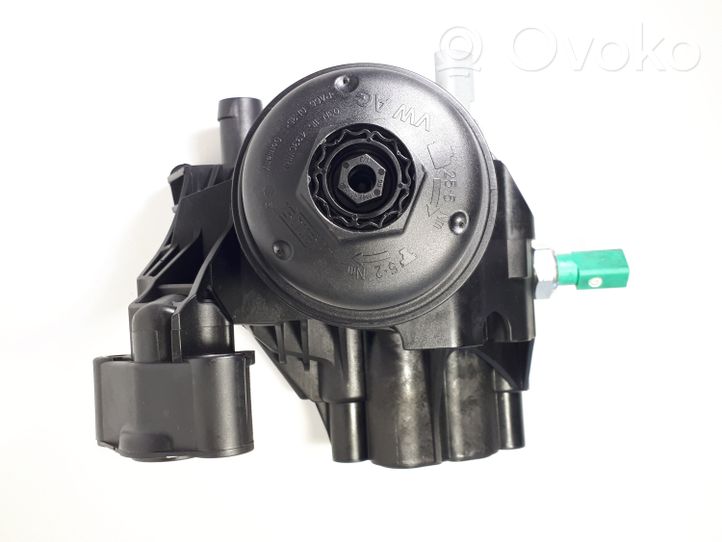 Volkswagen Tiguan Supporto di montaggio del filtro dell’olio 03N115389T