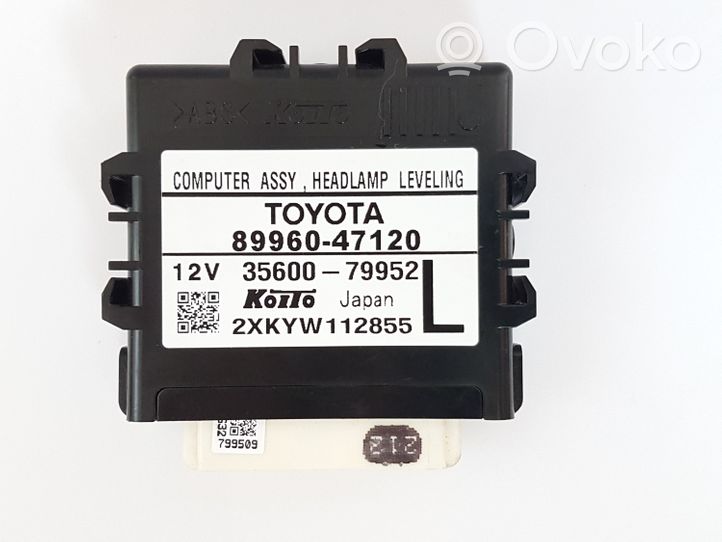 Toyota Prius (XW30) Sterownik / Moduł świateł LCM 8996047120