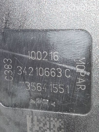 Fiat 500X Klamra środkowego pasa bezpieczeństwa fotela tylnego 735641551