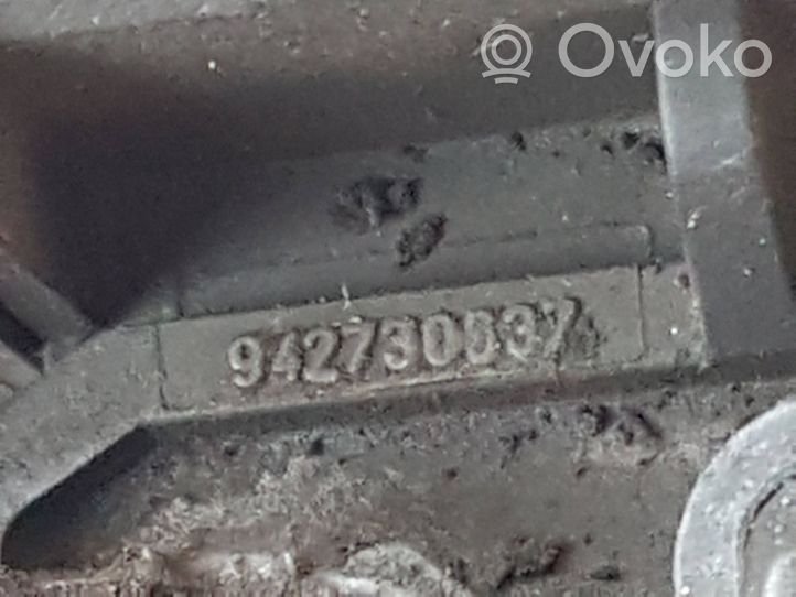 Mercedes-Benz CLS C218 X218 Część alternatora 942730637