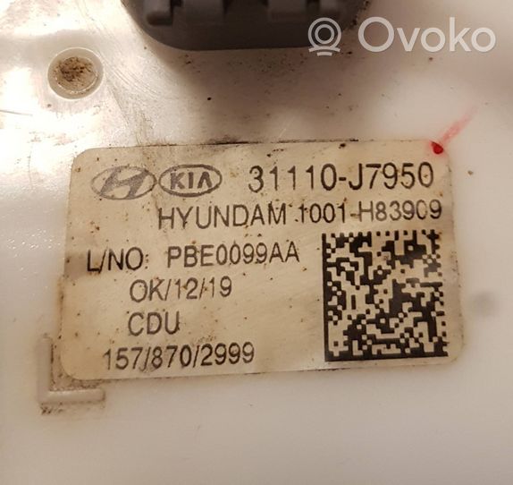 Hyundai i30 Polttoainesäiliön pumppu 31110J7950