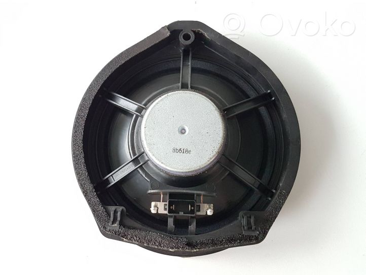 Honda HR-V Rear door speaker 8B618E