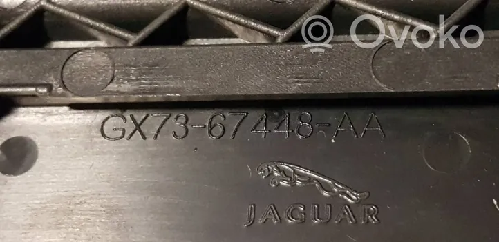 Jaguar XE Takaosan ilmakanavan tuuletussuuttimen ritilä GX7367448AA